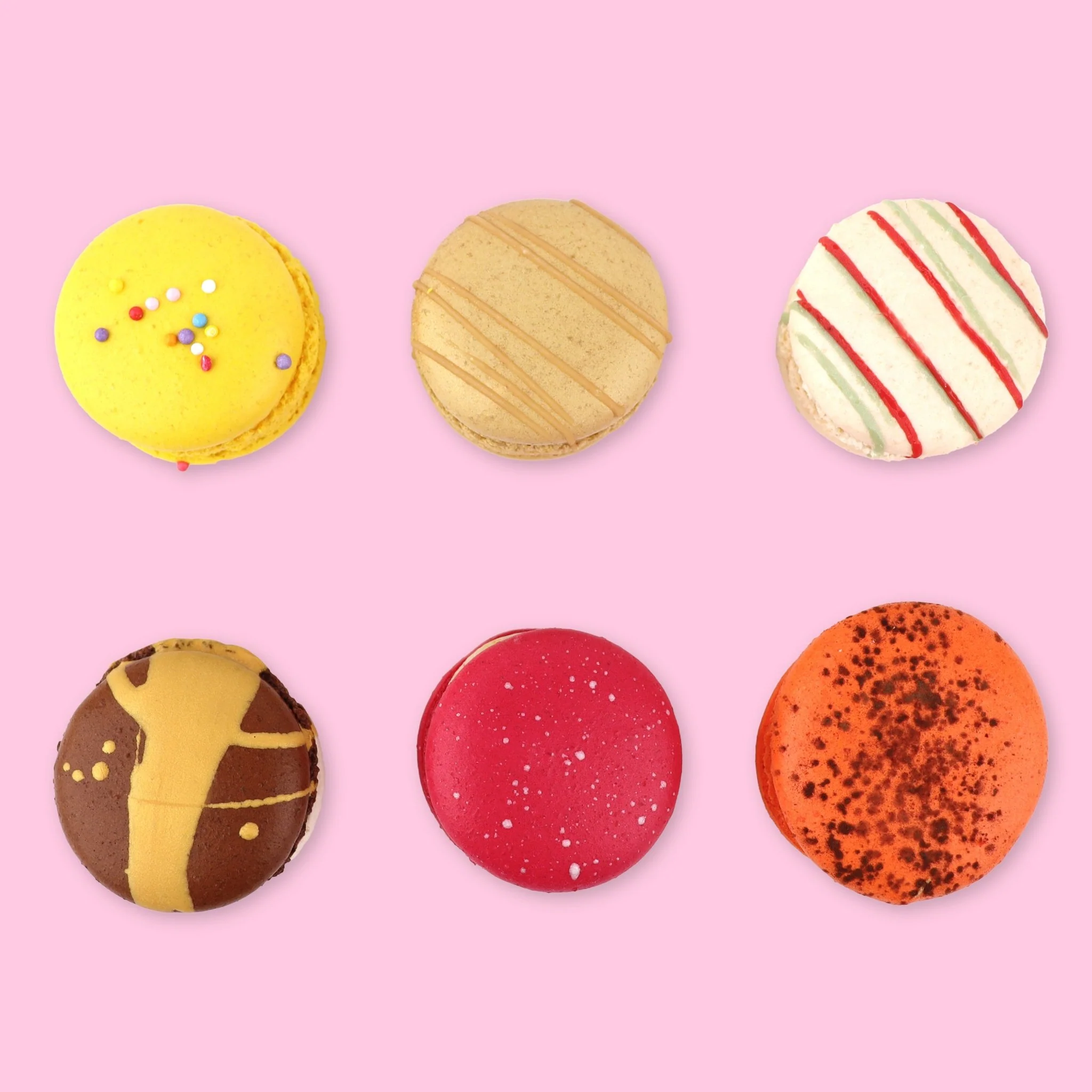 6 Christmas Macarons - Image 3