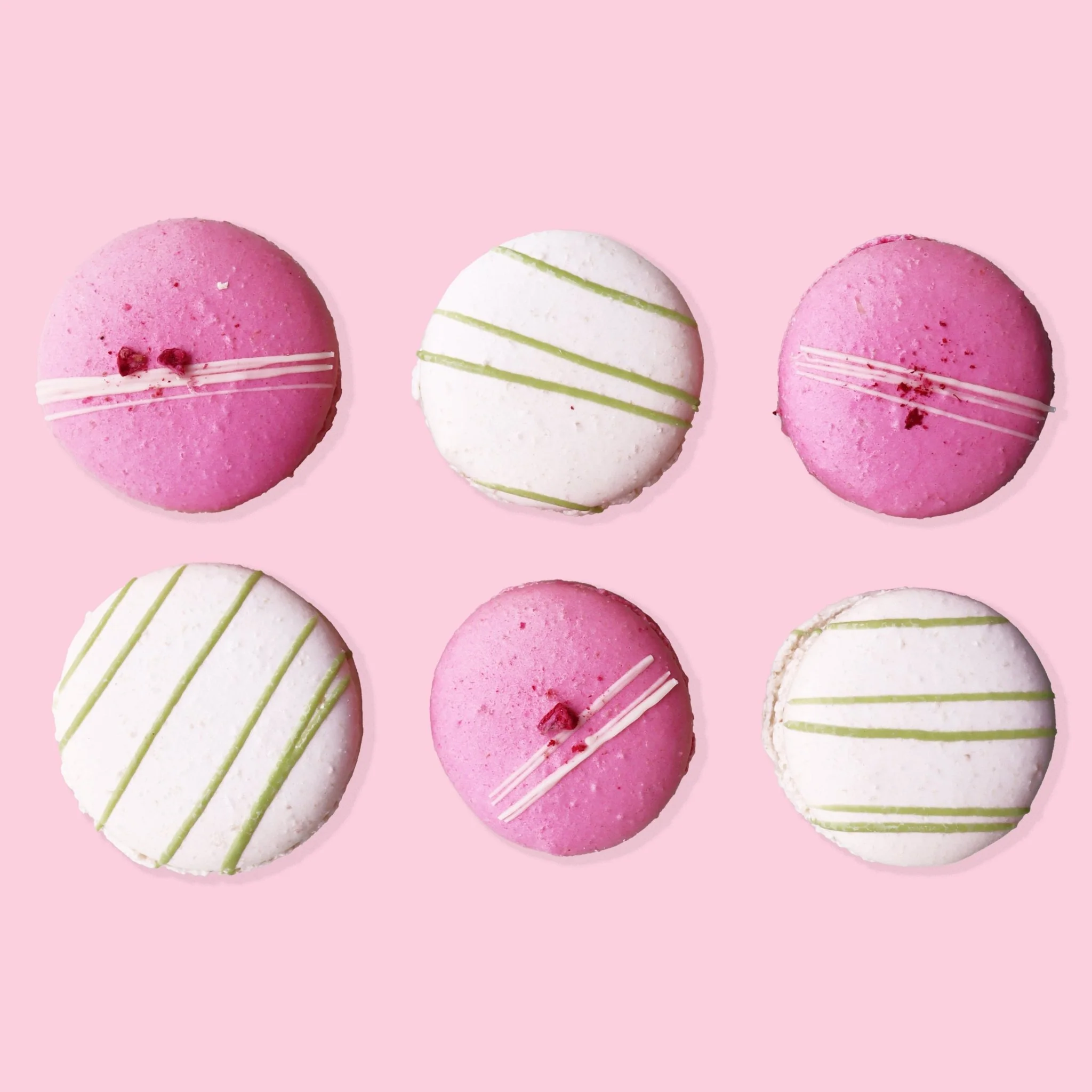 6 Matcha Latte Macarons - Image 3
