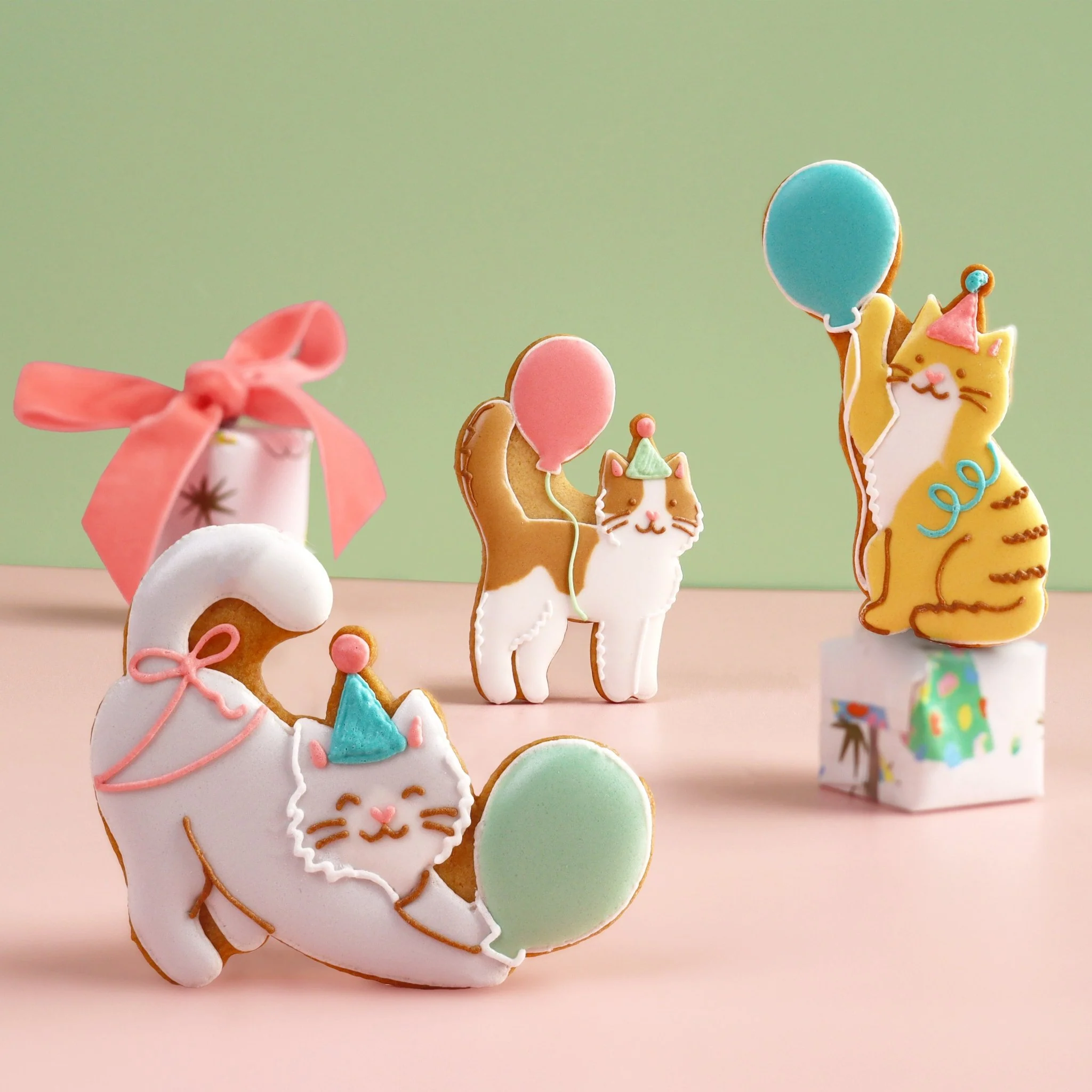 Purrfect Party Cats Letterbox Biscuits - Image 2