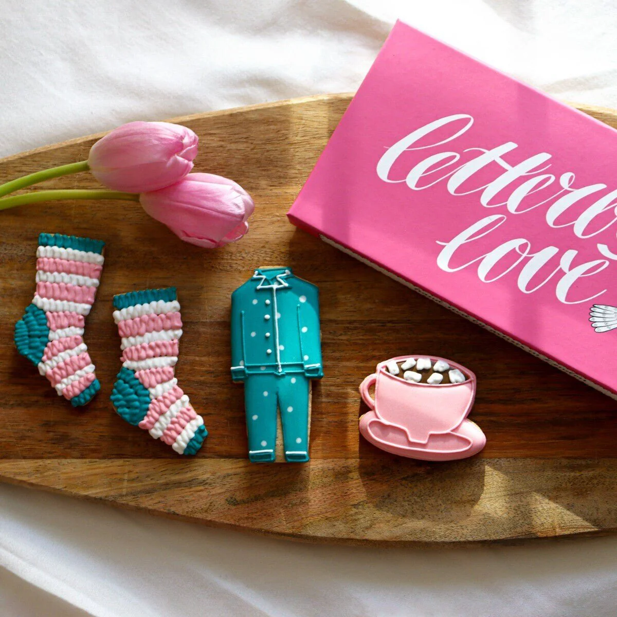 Biscuiteers Tea And Biscuit Gift Set - Image 3