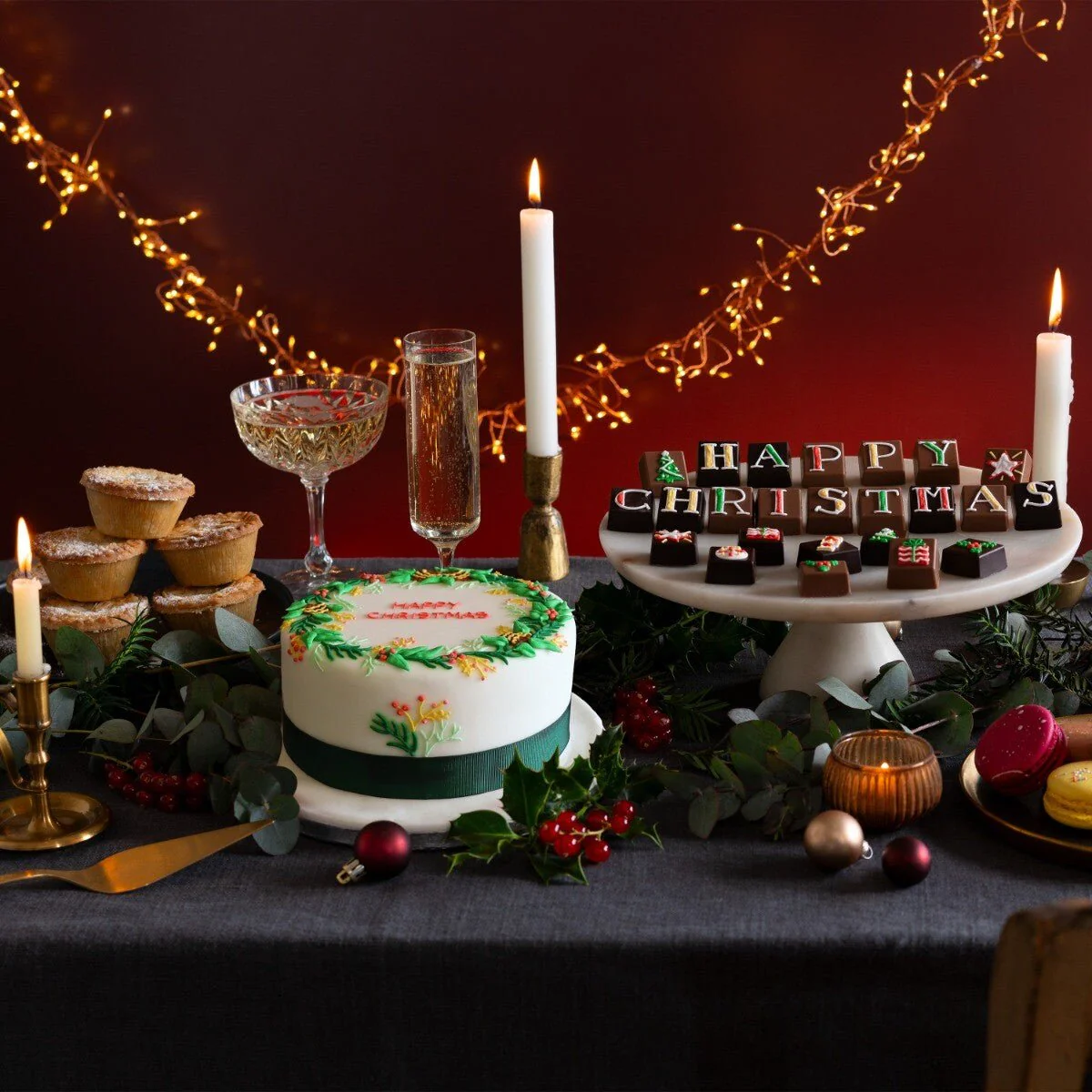 Christmas Holly Cake - Image 5