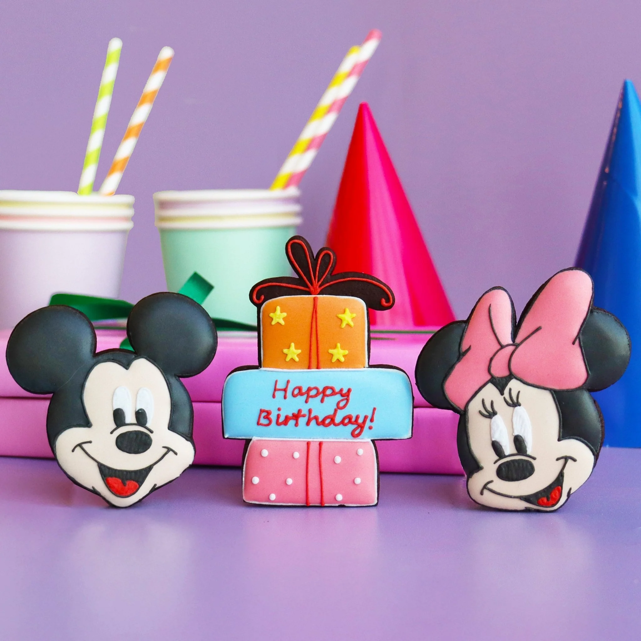 Disney Mickey & Minnie Mouse Birthday Letterbox Biscuits - Image 2