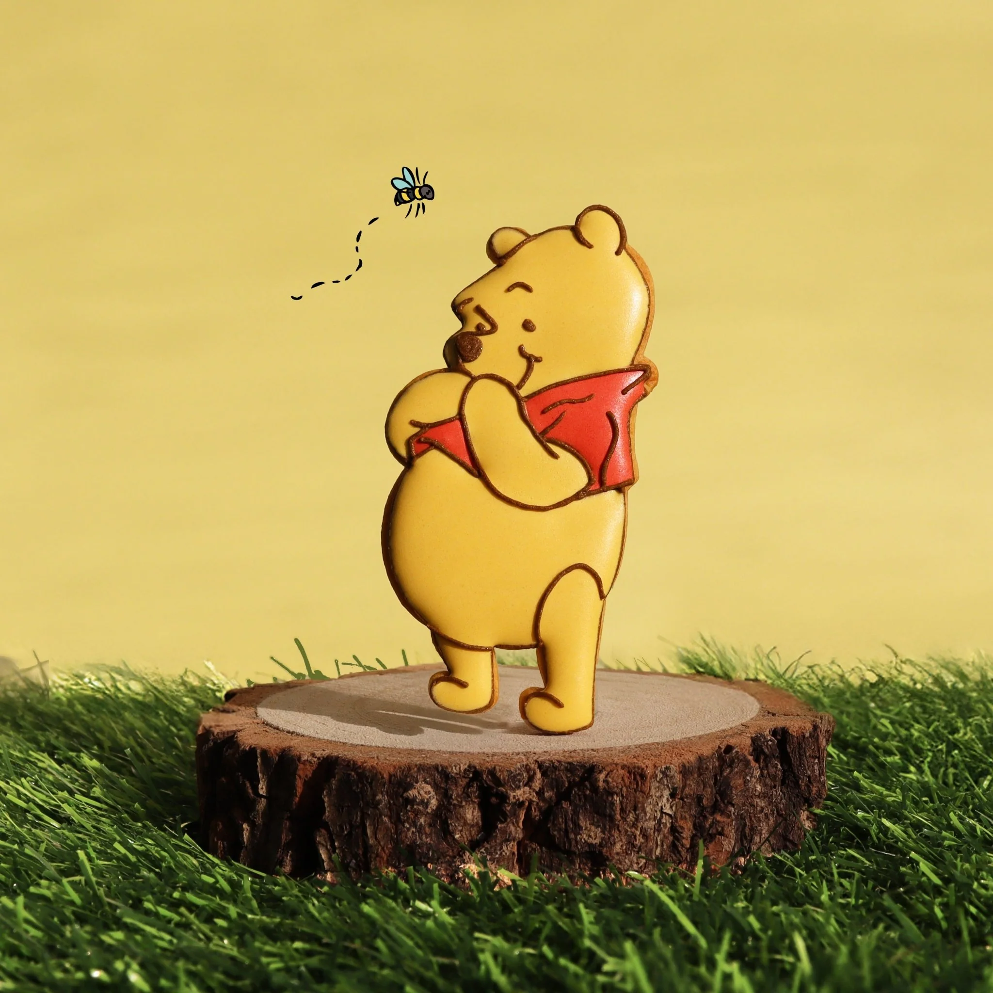 Disney Winnie the Pooh Letterbox Biscuit - Image 2