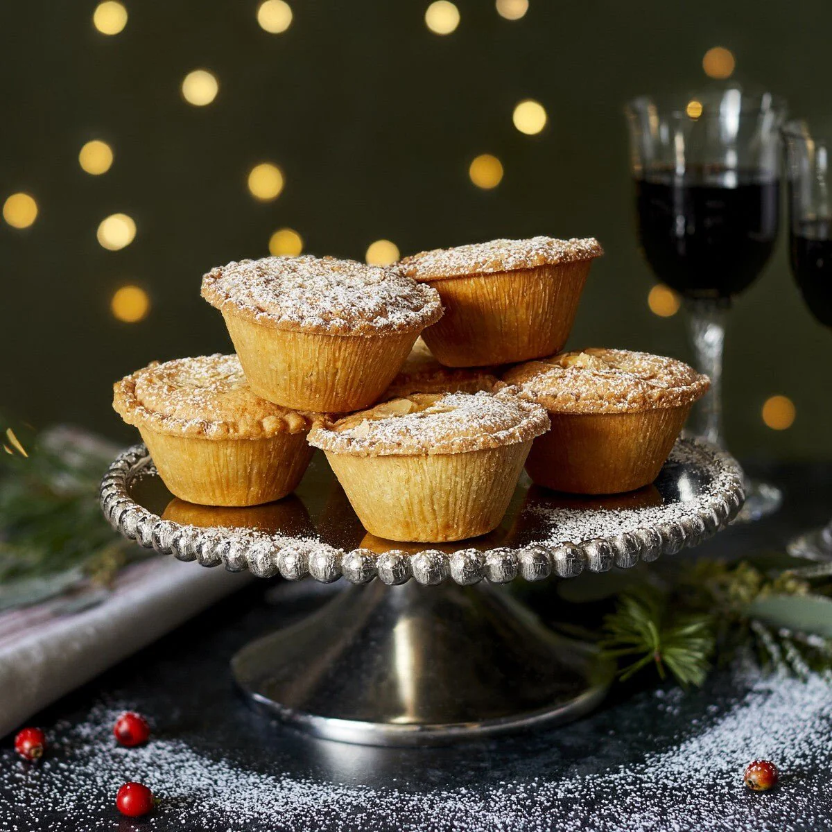 Mince Pies & Tea Gift Box - Image 4