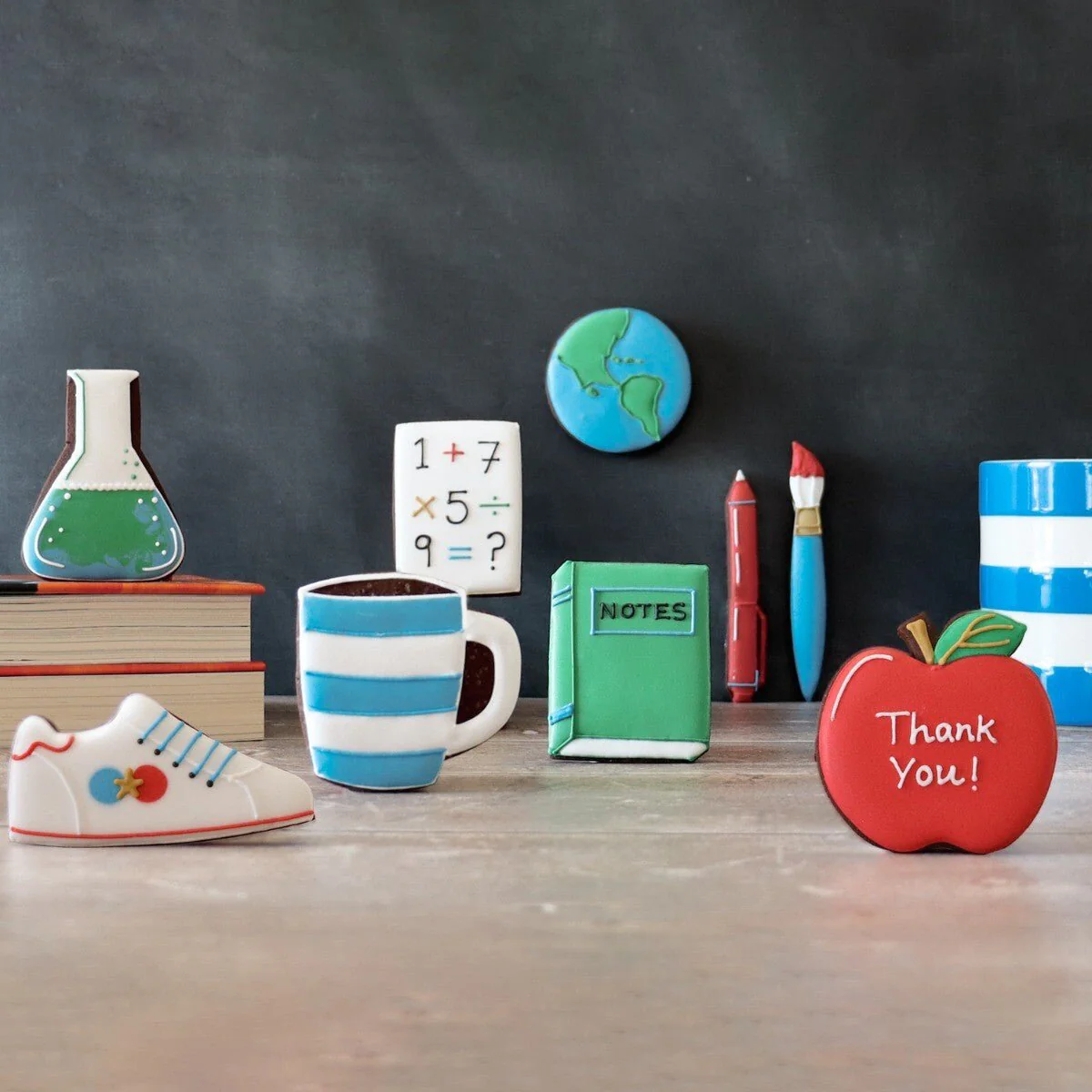 Teacher Biscuit Tin - Image 3